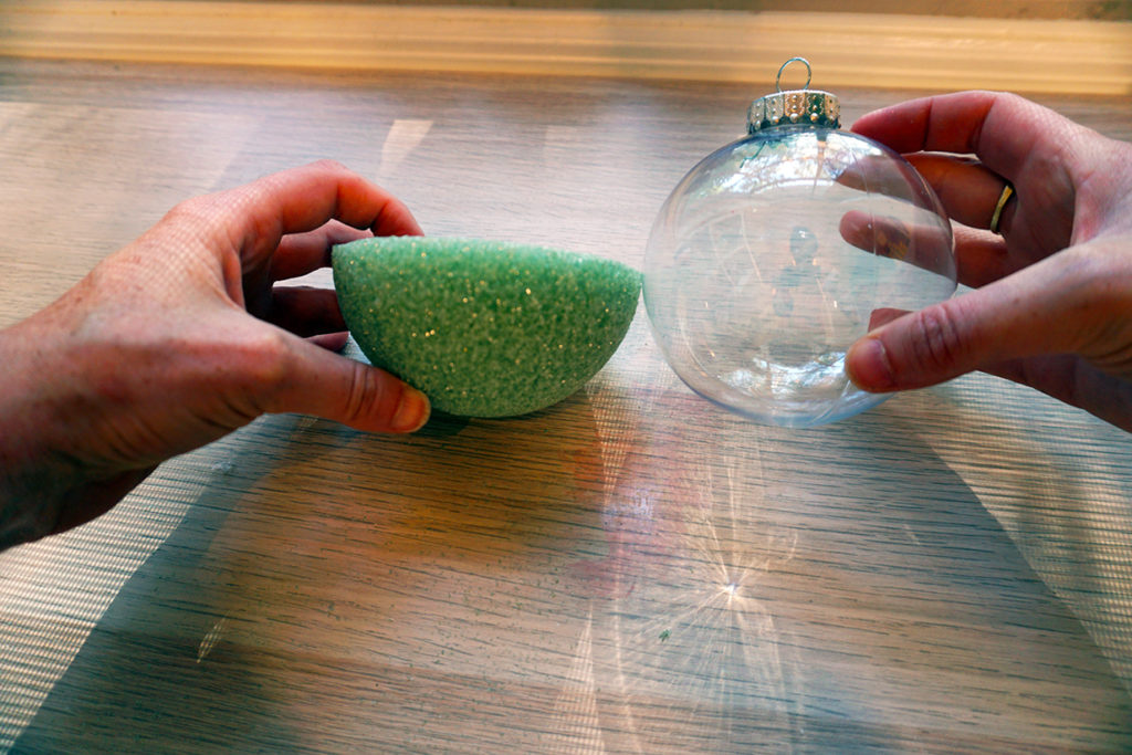 DIY Snowglobe Ornament 