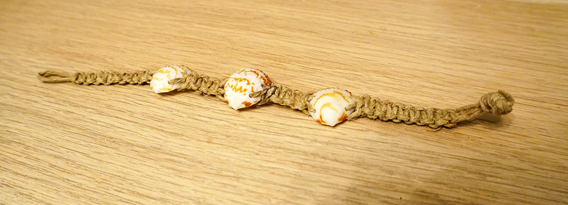 Seashell Hemp Bracelet